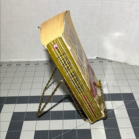 Linda Howard 'Mr. Perfect' Book - Picture 3 of 8